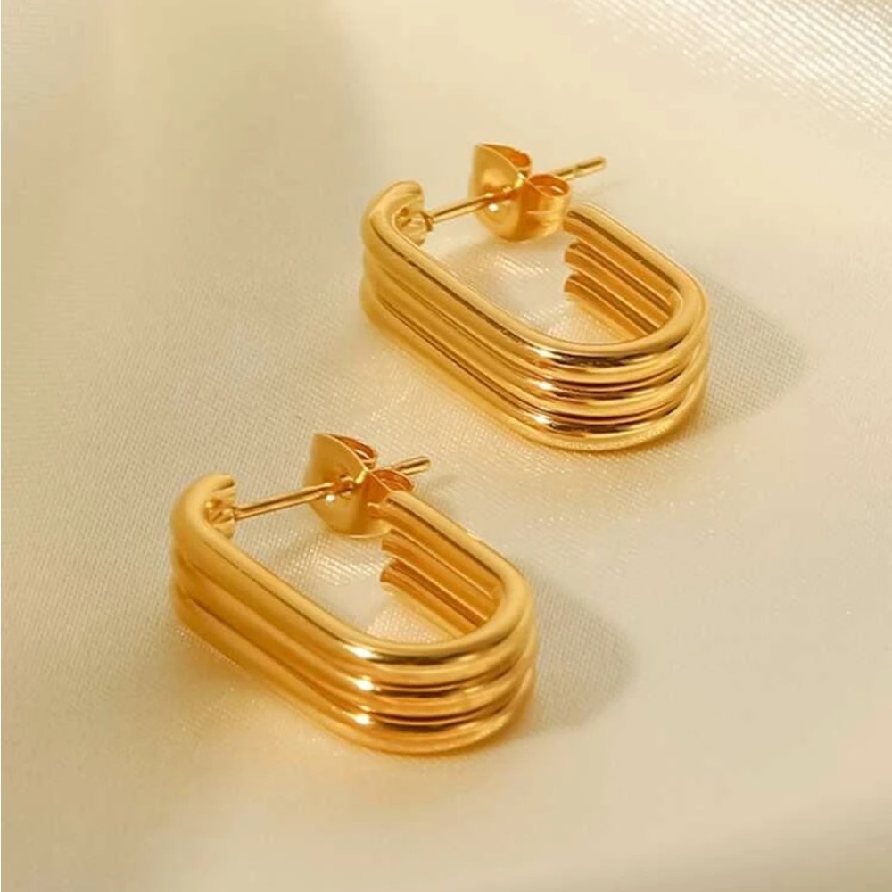 Small Triple Hoop Rounded Rectangle Oblong Gold P… - image 6